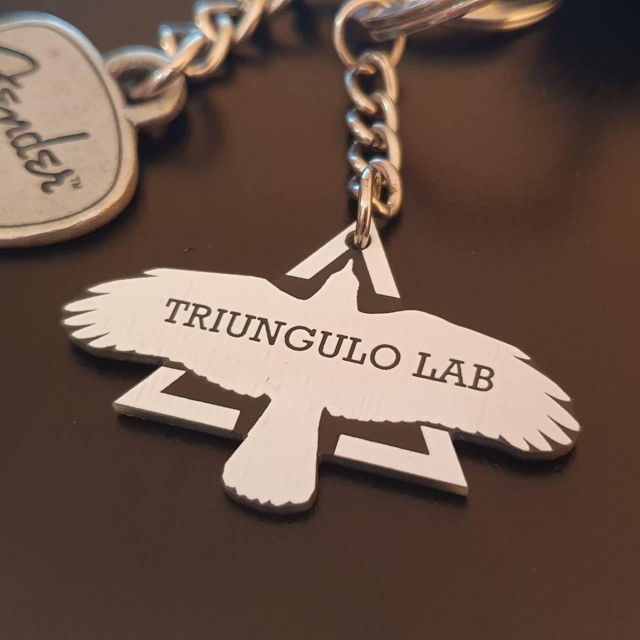 Triungulo Lab Keychain